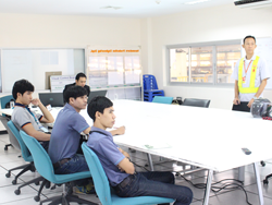 เทคนิคการขับขี่รถจักรยานยนต์อย่างปลอดภัย Safety Riding Technique โดยอาจารย์อนุชาติ  เชียงสุข
